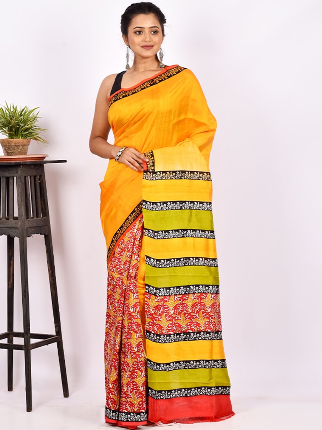 

AllSilks Yellow & Black Floral Pure Silk Murshidabad silk Saree