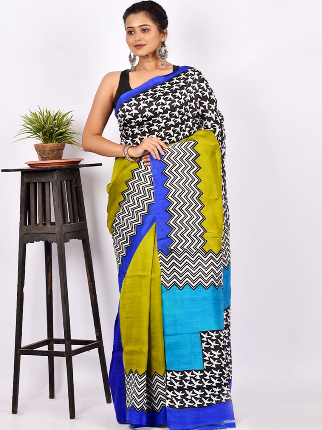 

AllSilks Green & Blue Pure Silk Murshidabad Saree