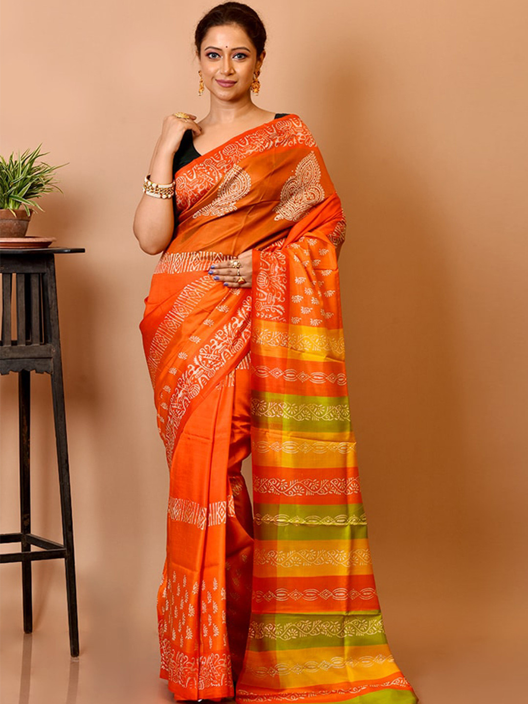 

AllSilks Orange & White Ethnic Motifs Pure Silk Murshidabad silk Saree