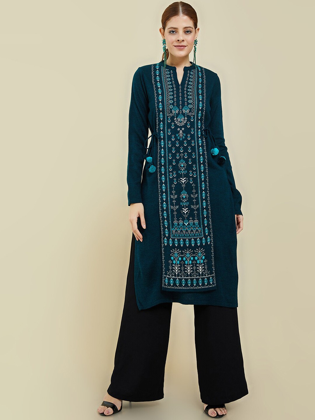 

Soch Mandarin Collar Floral Yoke Design Acrylic Kurta, Navy blue