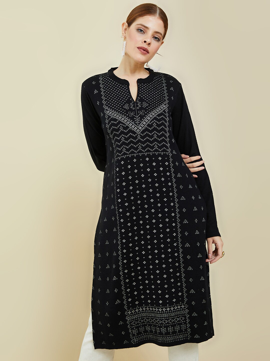 

Soch Women Black & White Acrylic Printed Kurta