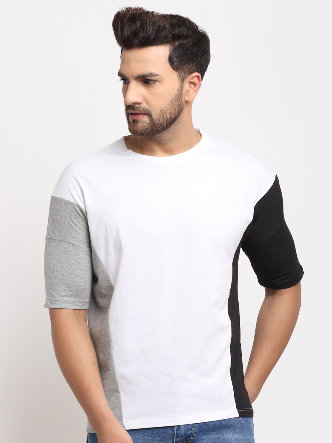 

DOOR74 Men White & Grey Colourblocked Boxy Cotton T-shirt