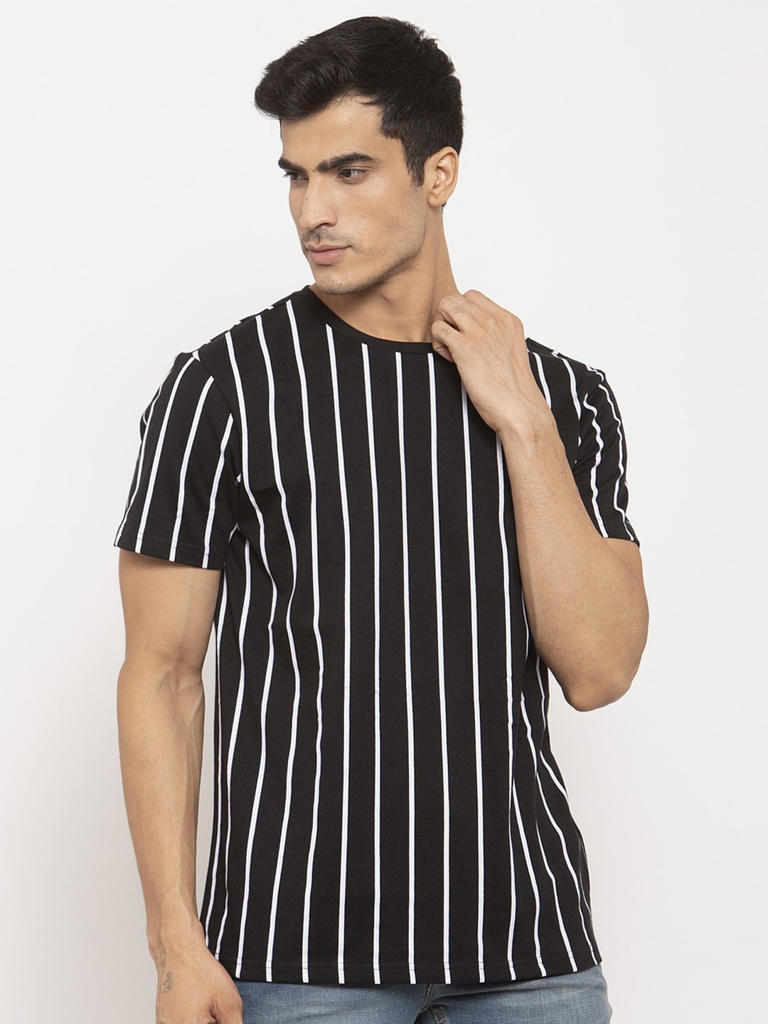 

DOOR74 Men Black & White Striped Monochrome Cotton T-shirt
