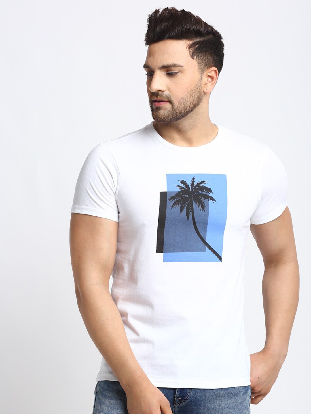 

DOOR74 Men White Printed Cotton T-shirt
