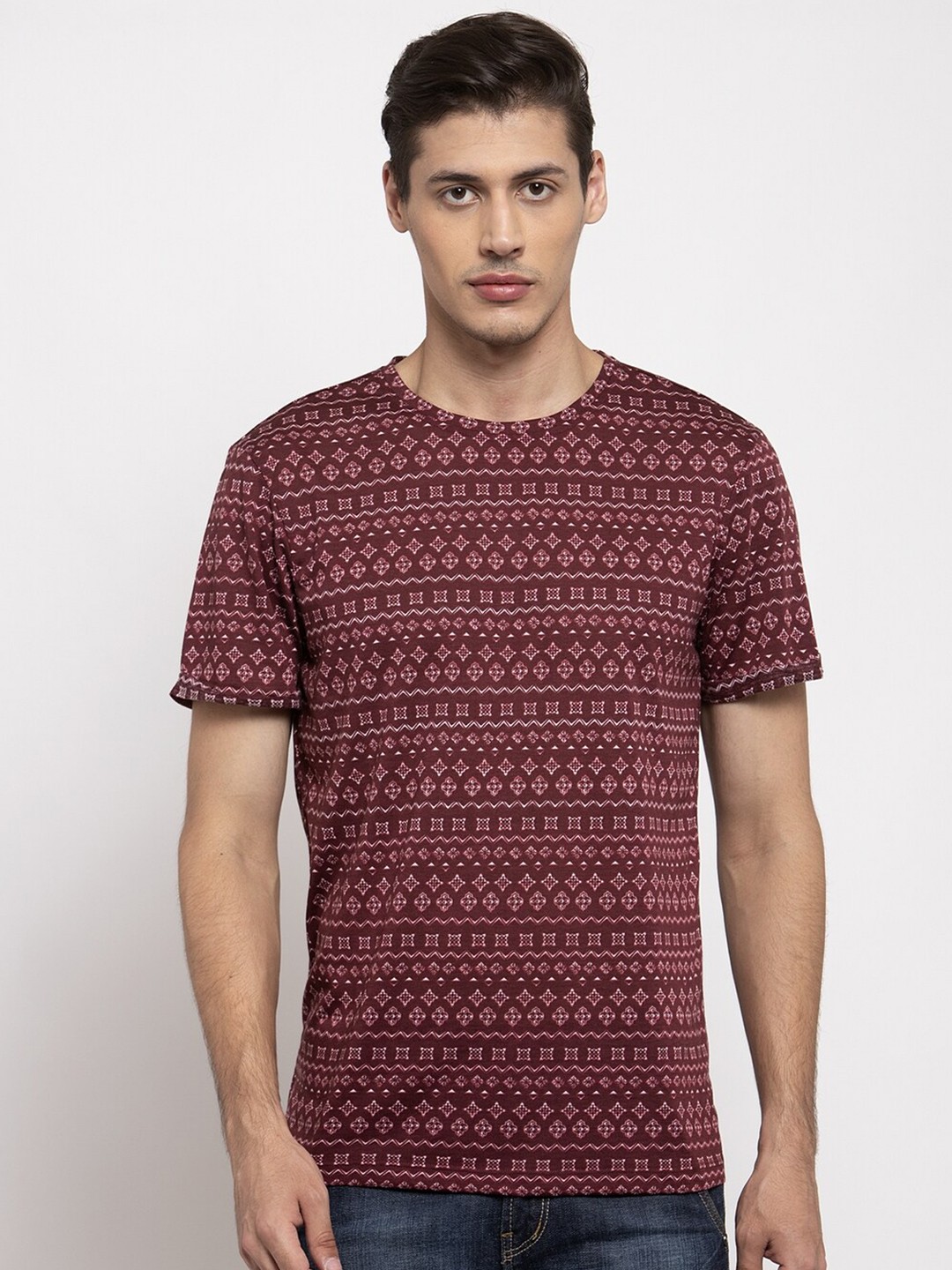 

DOOR74 Men Maroon Printed Cotton T-shirt
