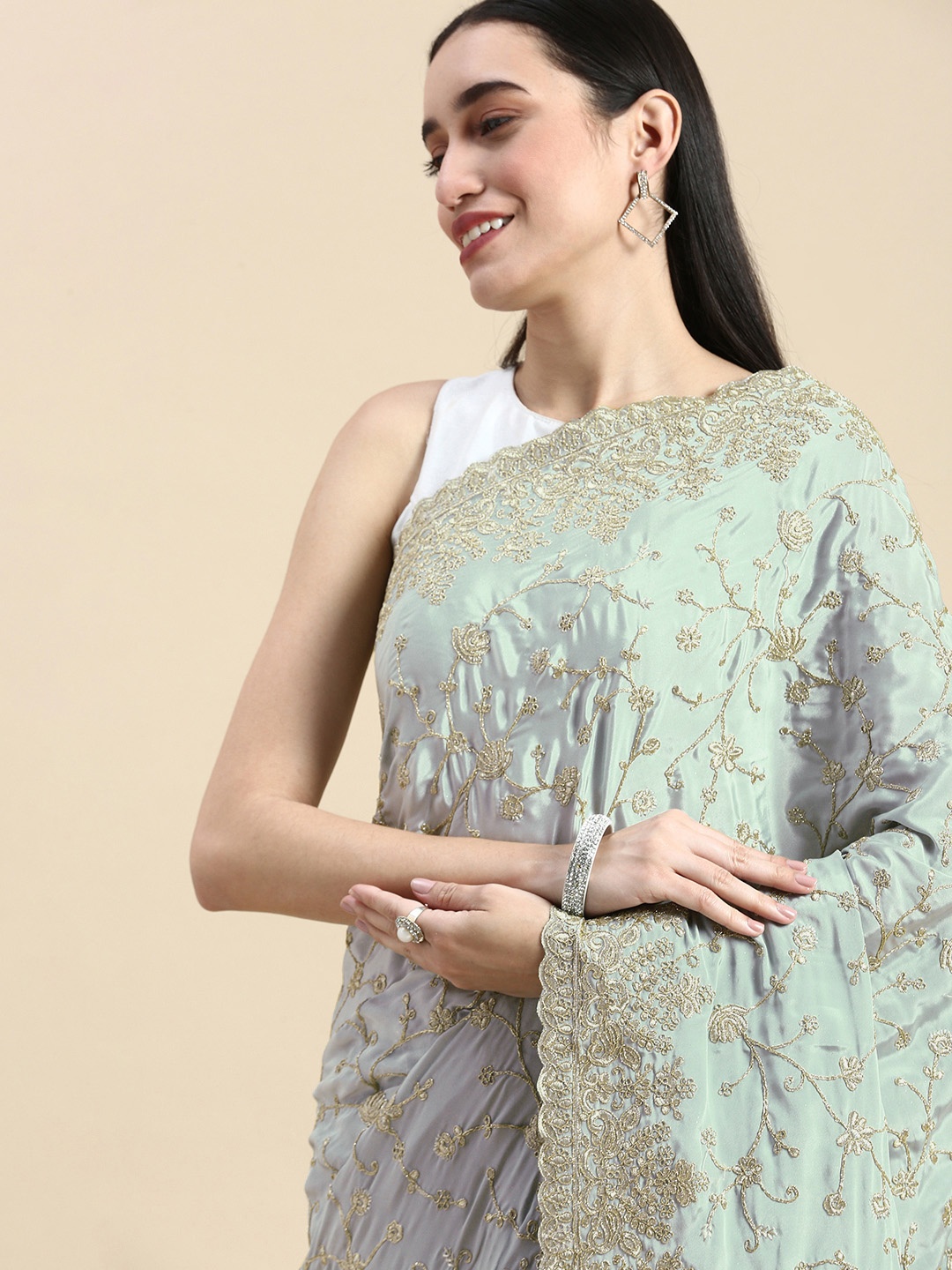 

kasee Crepe Floral Embroidered Saree, Sea green