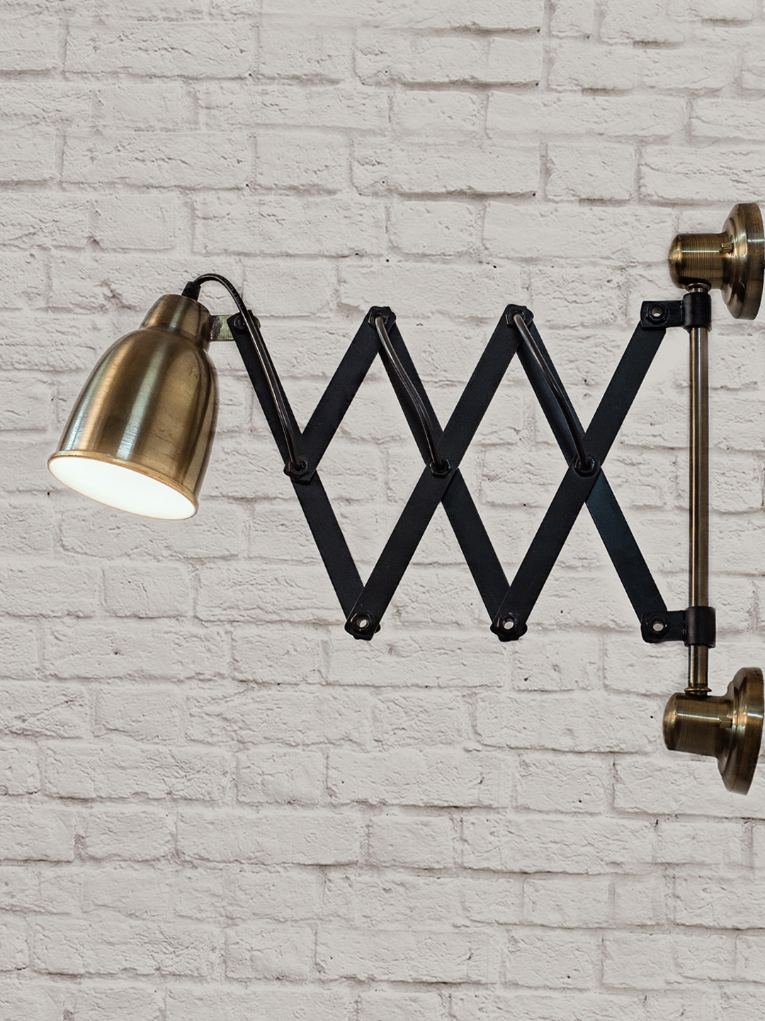 

Fos Lighting Gold-Toned & Black Retro-Modern Scissor Armed Sconce