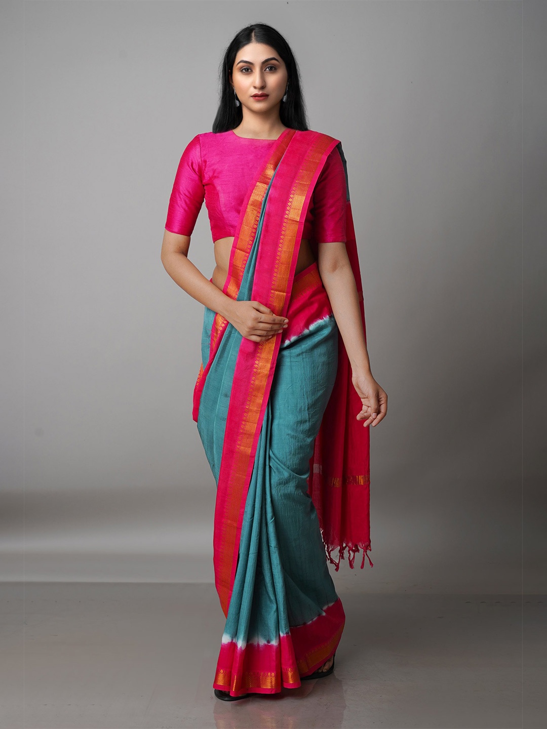 

Unnati Silks Green & Pink Woven Design Zari Silk Blend Mangalagiri Saree