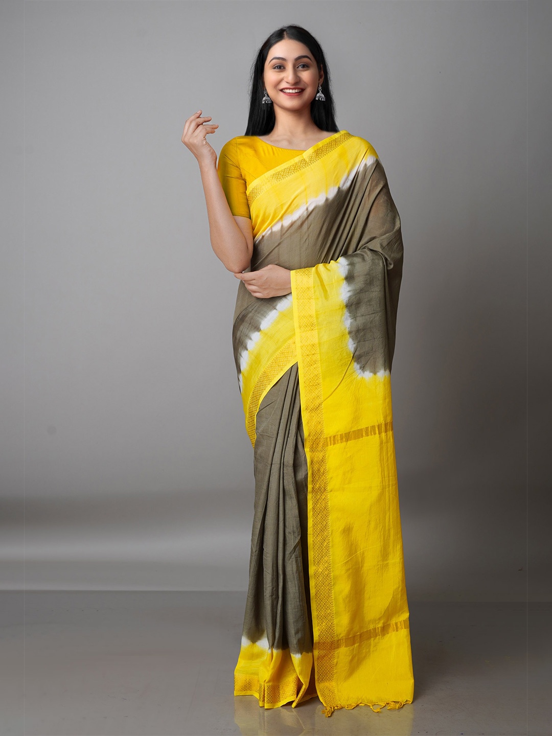 

Unnati Silks Green & Yellow Tie and Dye Zari Silk Blend Mangalagiri Saree
