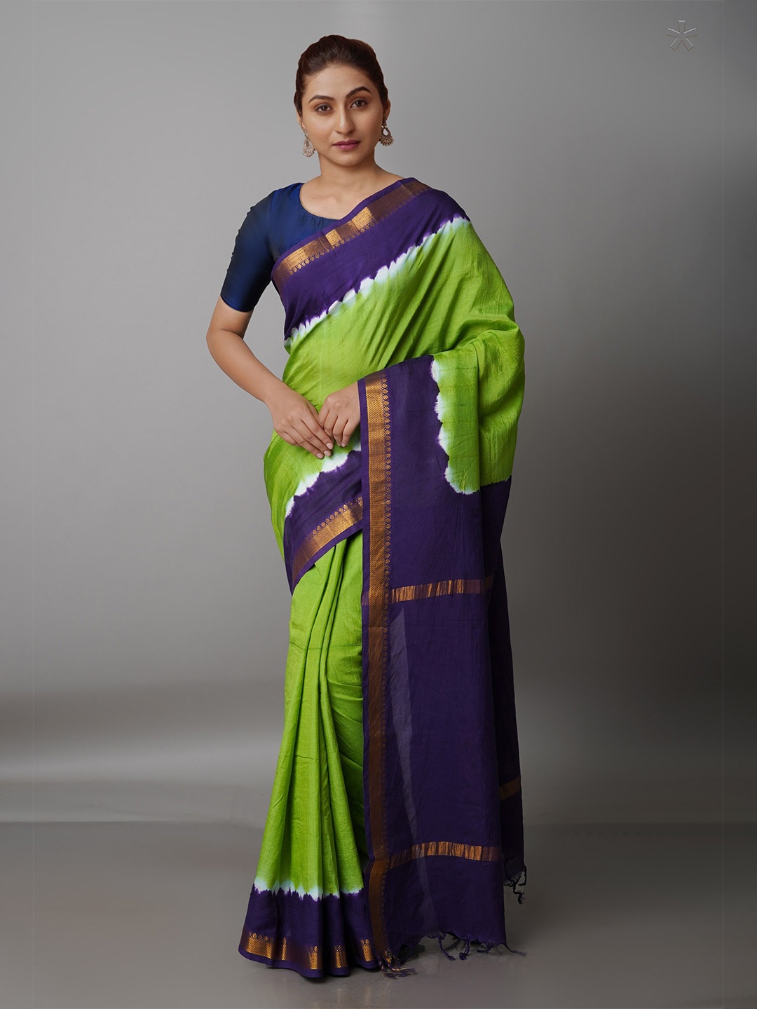 

Unnati Silks Green & Blue Tie and Dye Zari Silk Blend Mangalagiri Saree