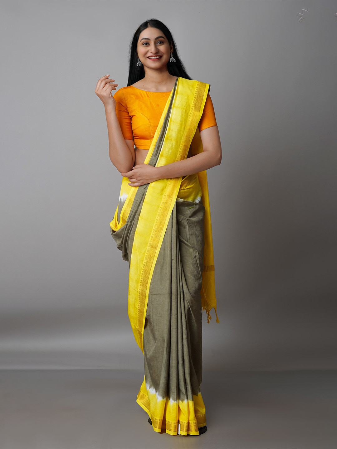 

Unnati Silks Green & Yellow Tie and Dye Silk Blend Mangalagiri Saree