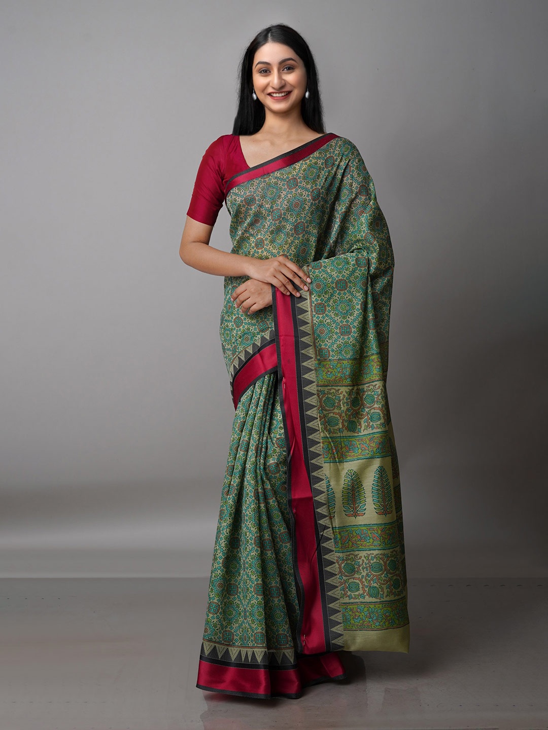 

Unnati Silks Green & Maroon Ethnic Motifs Silk Cotton Chanderi Saree