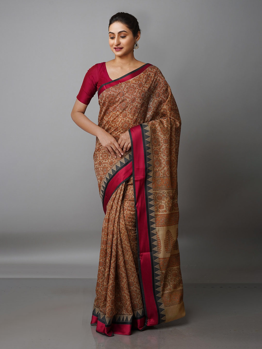 

Unnati Silks Brown & Maroon Ethnic Motifs Silk Cotton Chanderi Saree