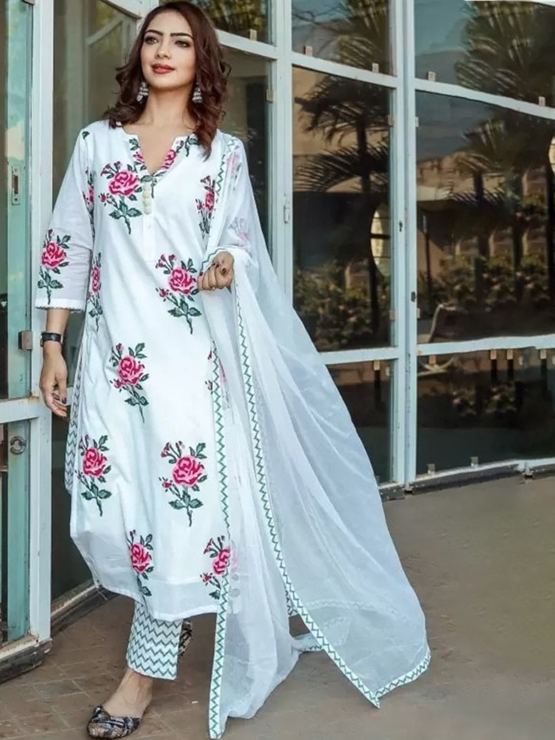 

Lookmark Women White Floral Printed Kurta with Trousers & Dupatta