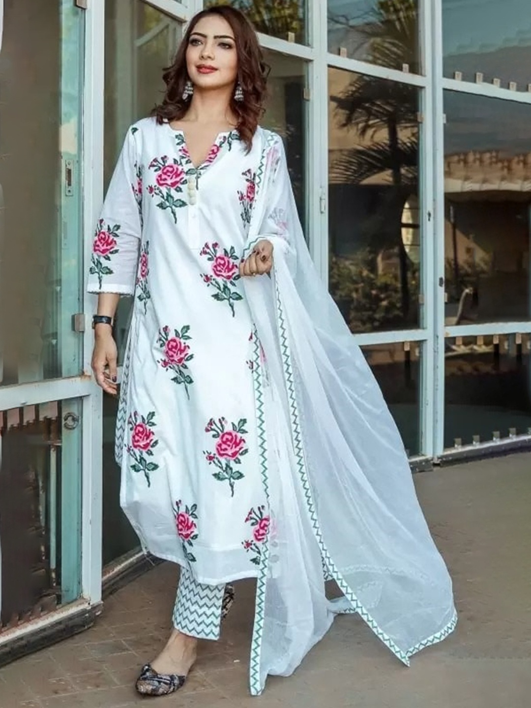 

Lookmark Women White Floral Printed Kurta with Trousers & Dupatta