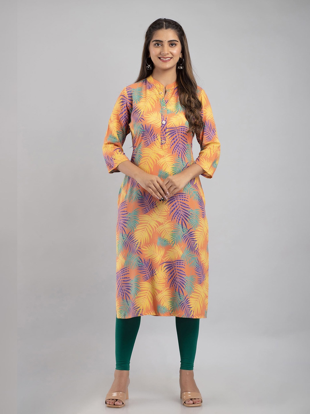 

MAUKA Women Yellow & Purple Printed Kurta