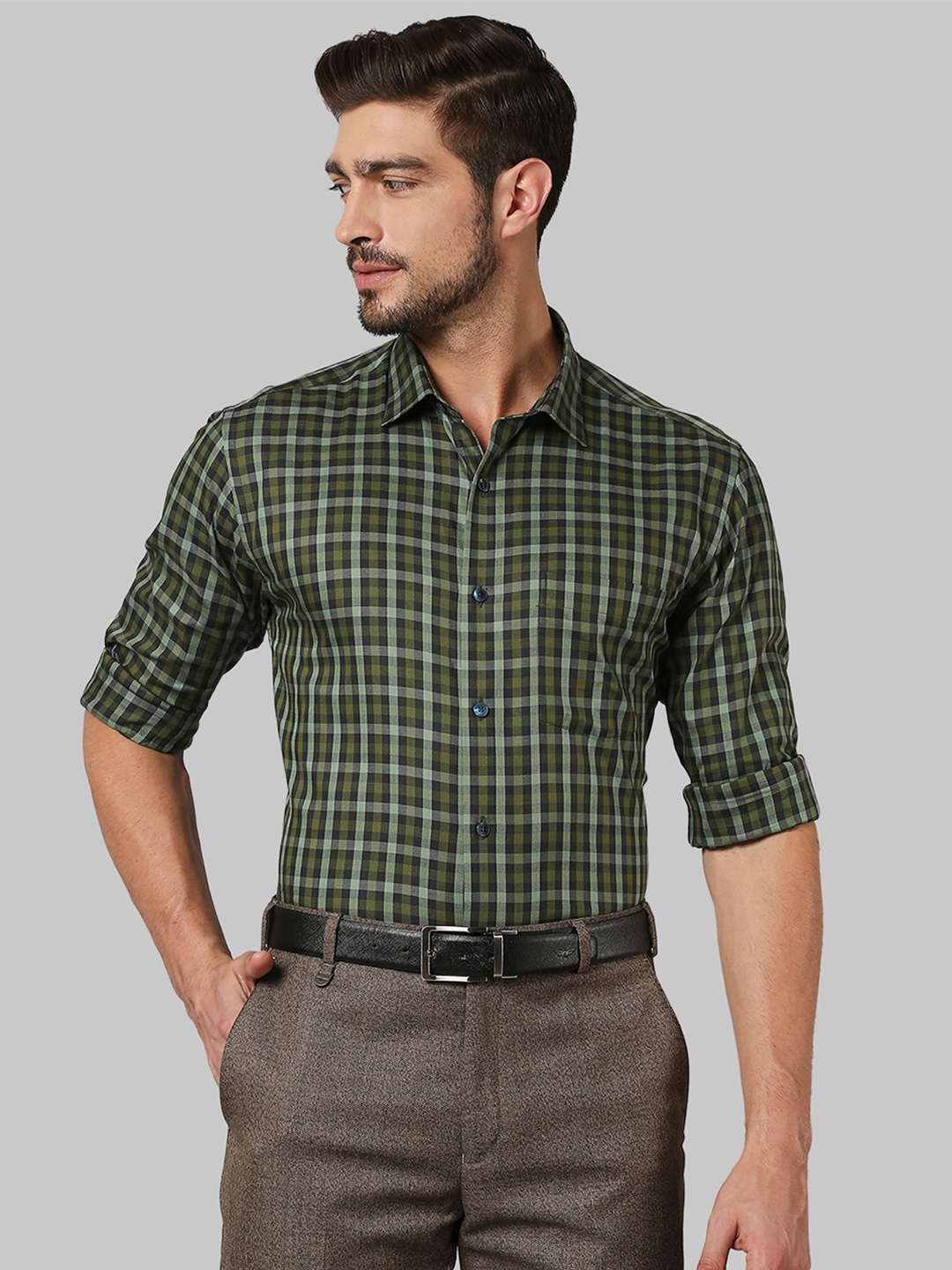 

Park Avenue Men Green & Black Checked Cotton Formal Shirt