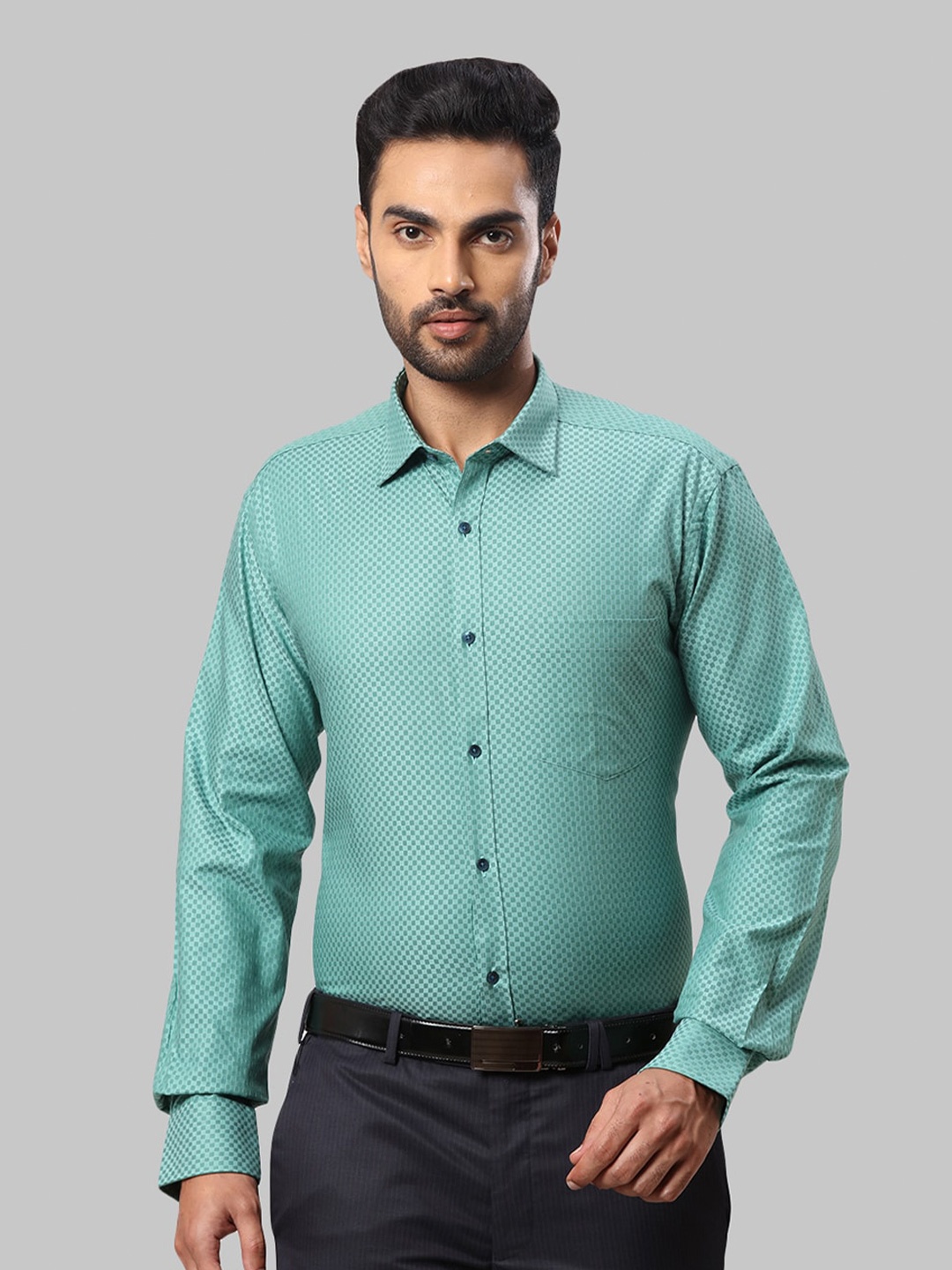 

Park Avenue Men Sea Green Printed Cotton Formal Shirt