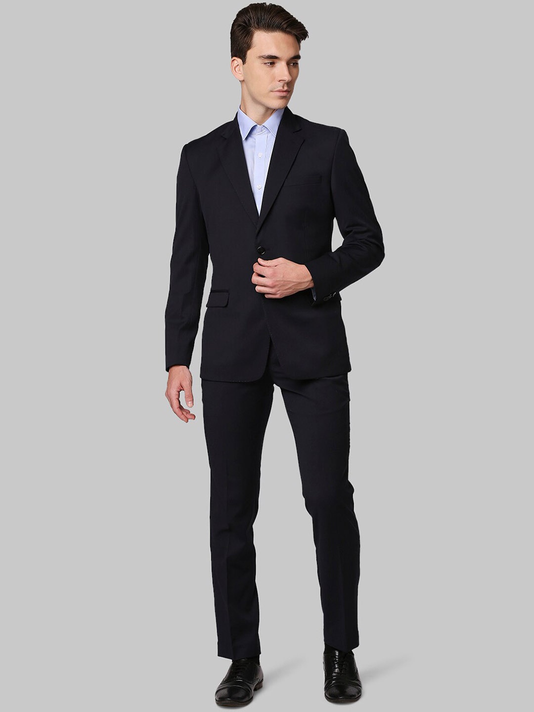 

Park Avenue Men Blue Single-breasted Suit