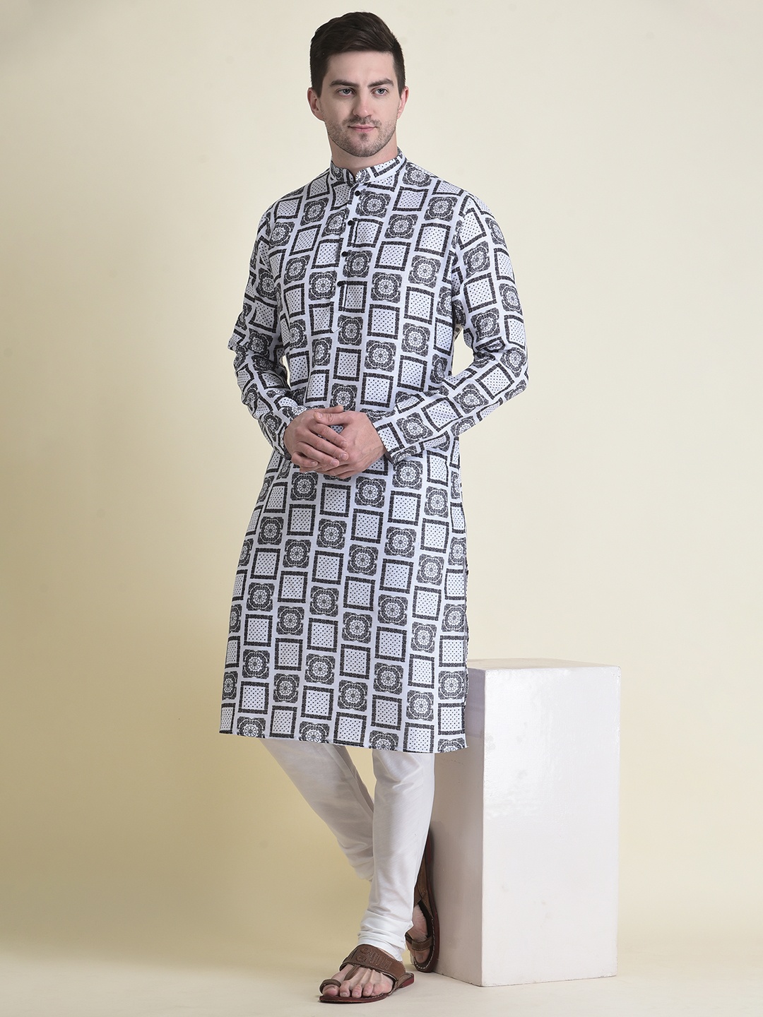 

TABARD Men Cotton Floral Printed Kurta, White