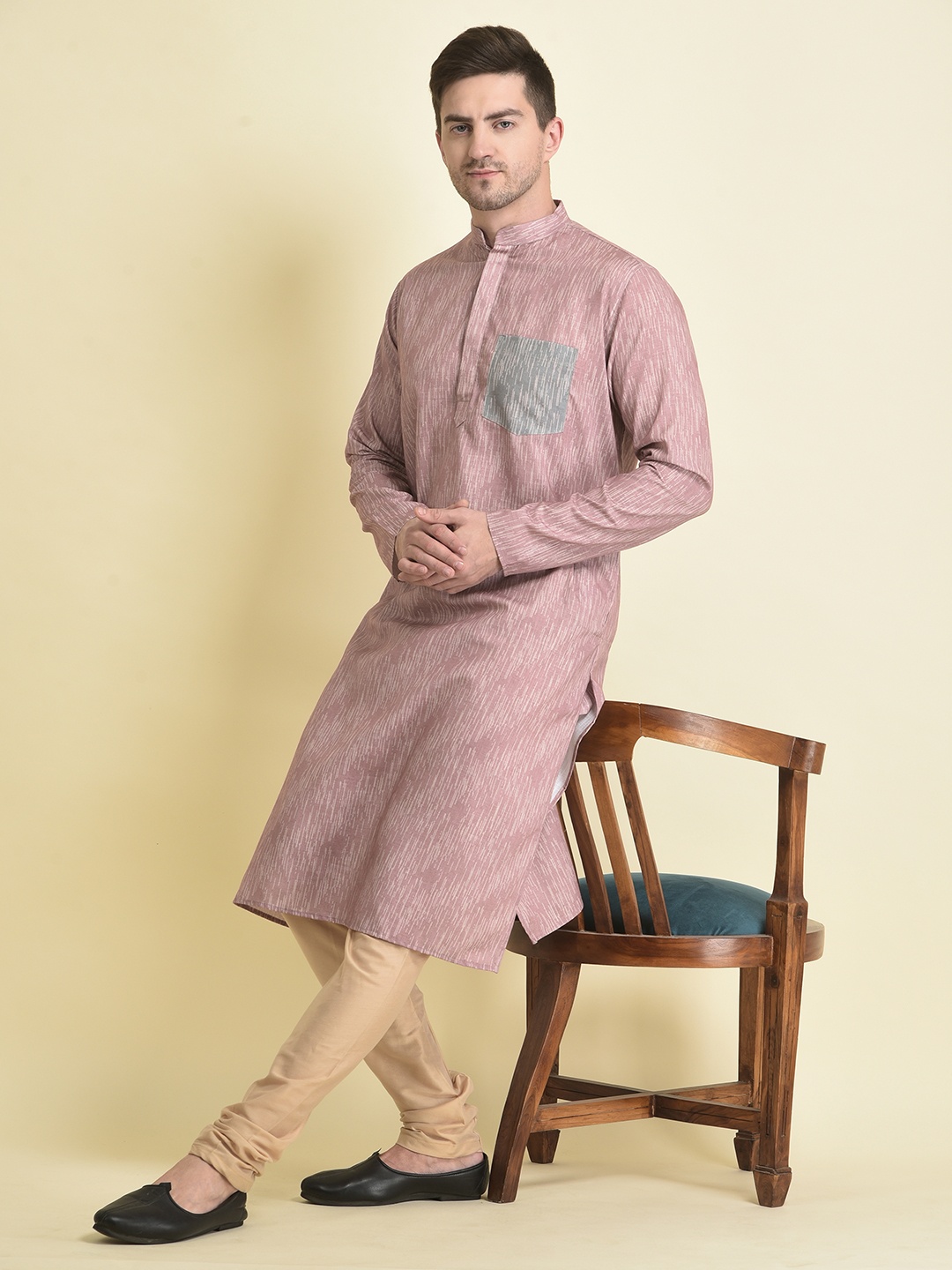 

TABARD Geometric Woven Design Straight Regular Fit Cotton Kurta, Pink