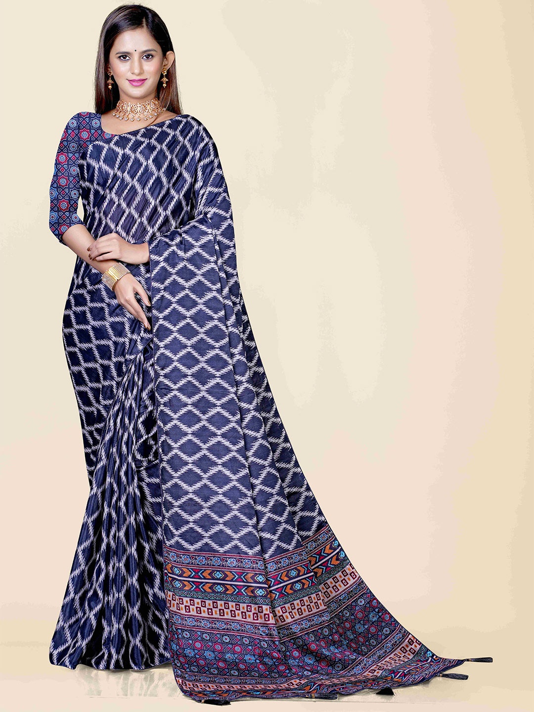 

KAJREE Navy Blue & White Bagh Silk Cotton Baluchari Saree