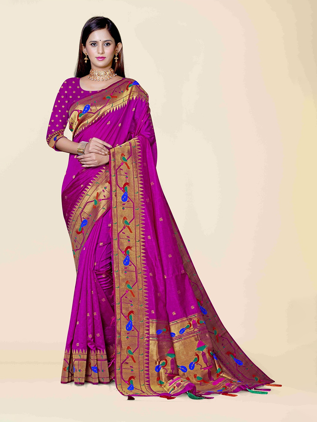 

KAJREE Purple & Gold-Toned Woven Design Zari Silk Blend Paithani Saree