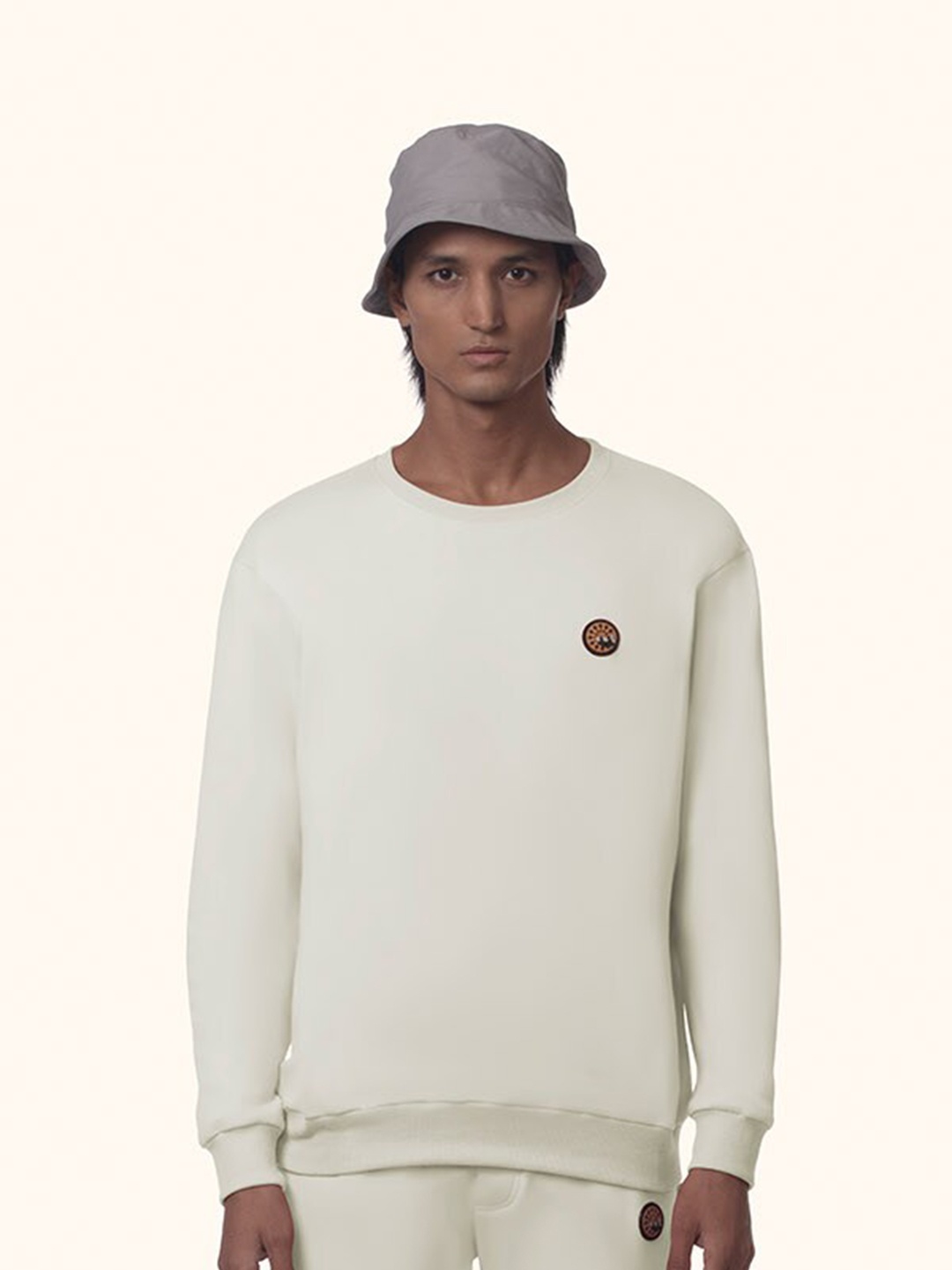 

PANGOLIN Round Neck Pullover Sweatshirt, White