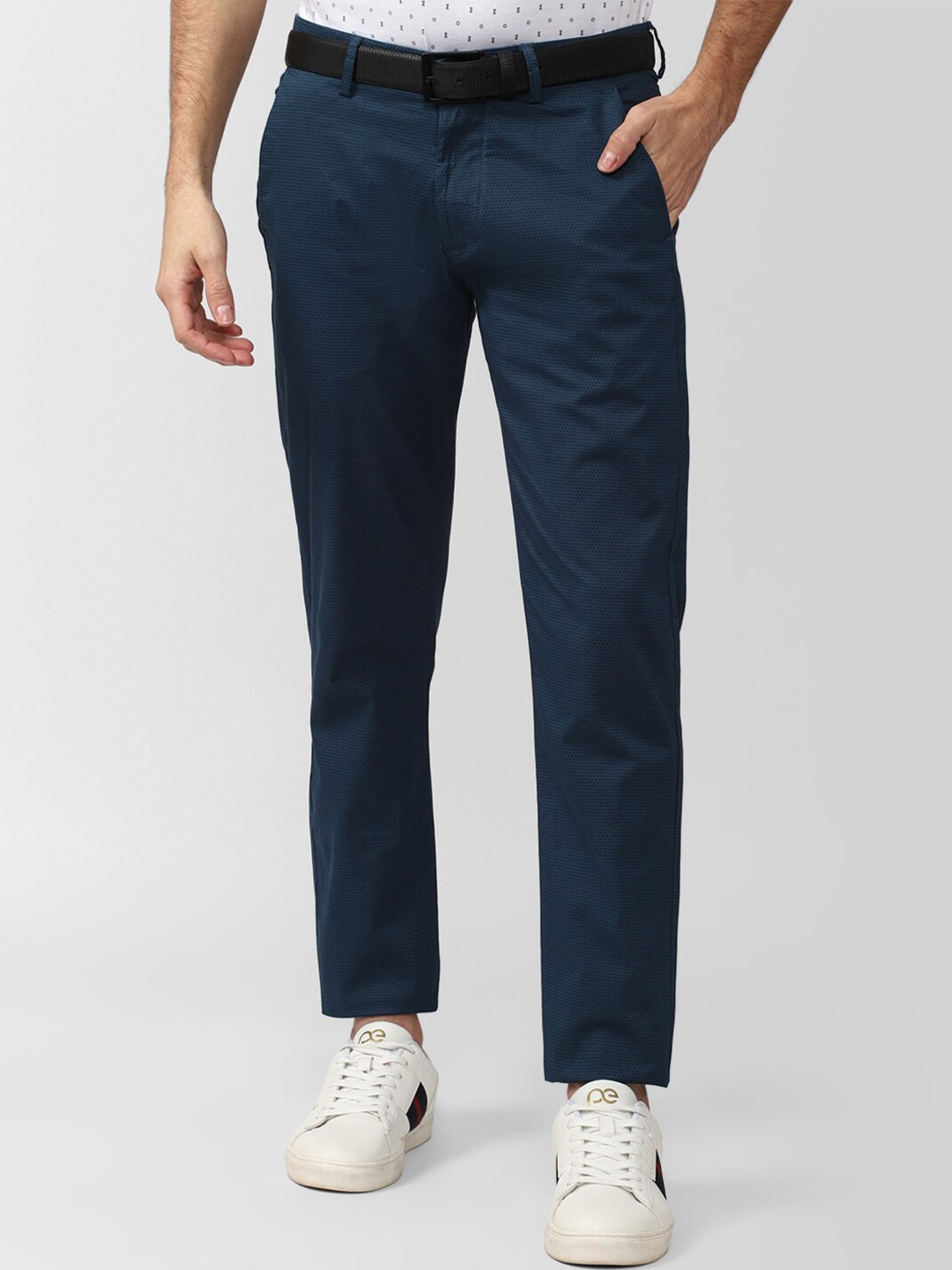 

Peter England Casuals Men Slim Fit Trousers, Navy blue