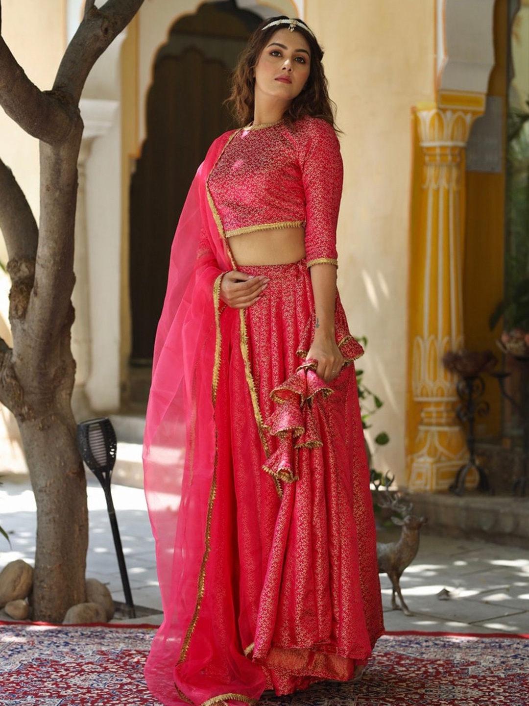 

OneWe Red & Gold-Toned Ready to Wear Lehenga & Blouse With Dupatta
