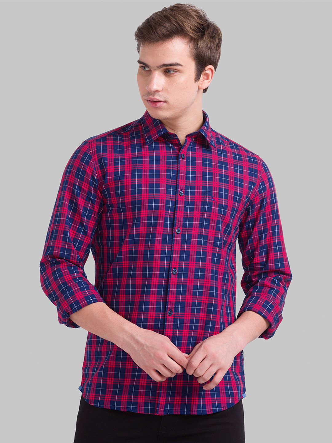 

Parx Men Red Slim Fit Checked Cotton Casual Shirt