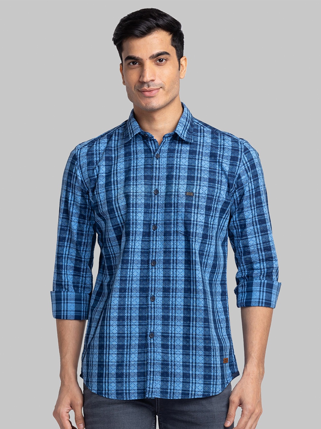 

Parx Men Blue Slim Fit Checked Cotton Casual Shirt