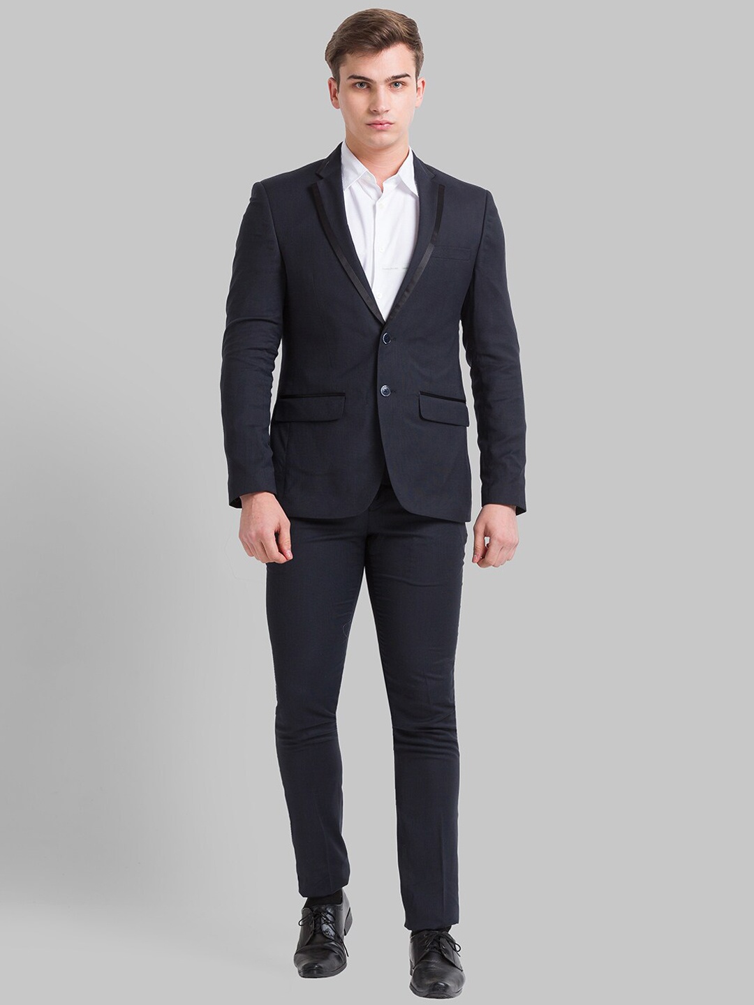 

Parx Dark Grey Single-Breasted Two Piece Suit