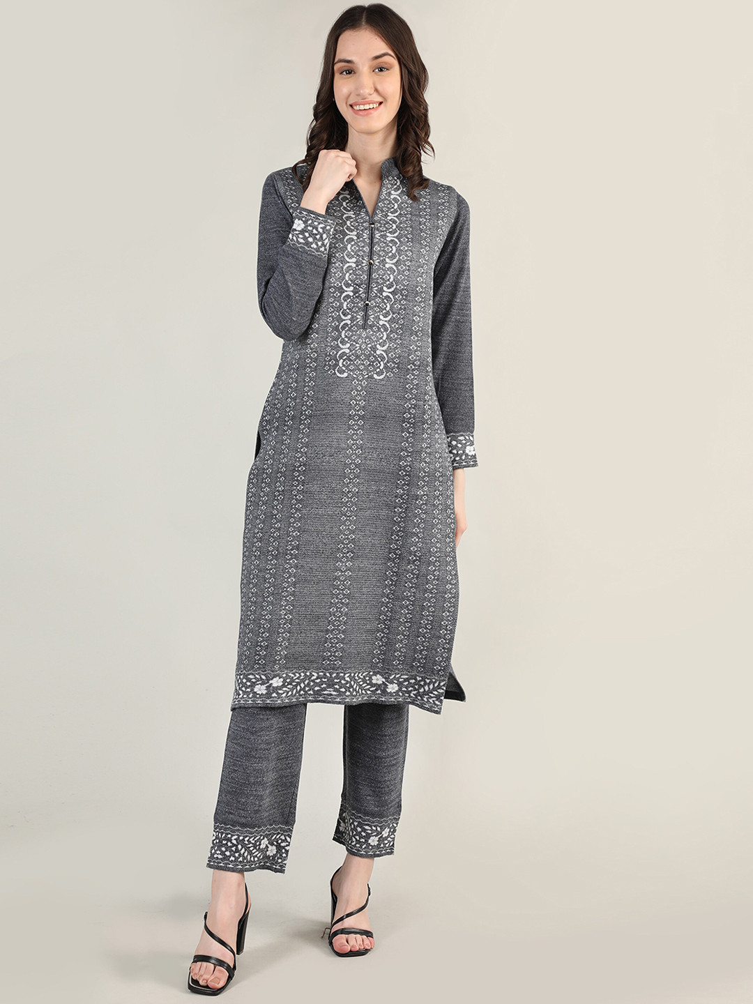 

MIKHAD Women Grey Melange Printed Kurta with Trousers