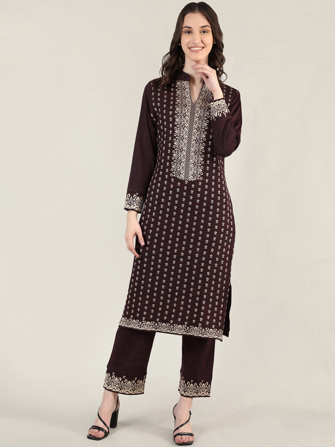 

MIKHAD Women Purple Ethnic Motifs Printed Kurta with Trousers