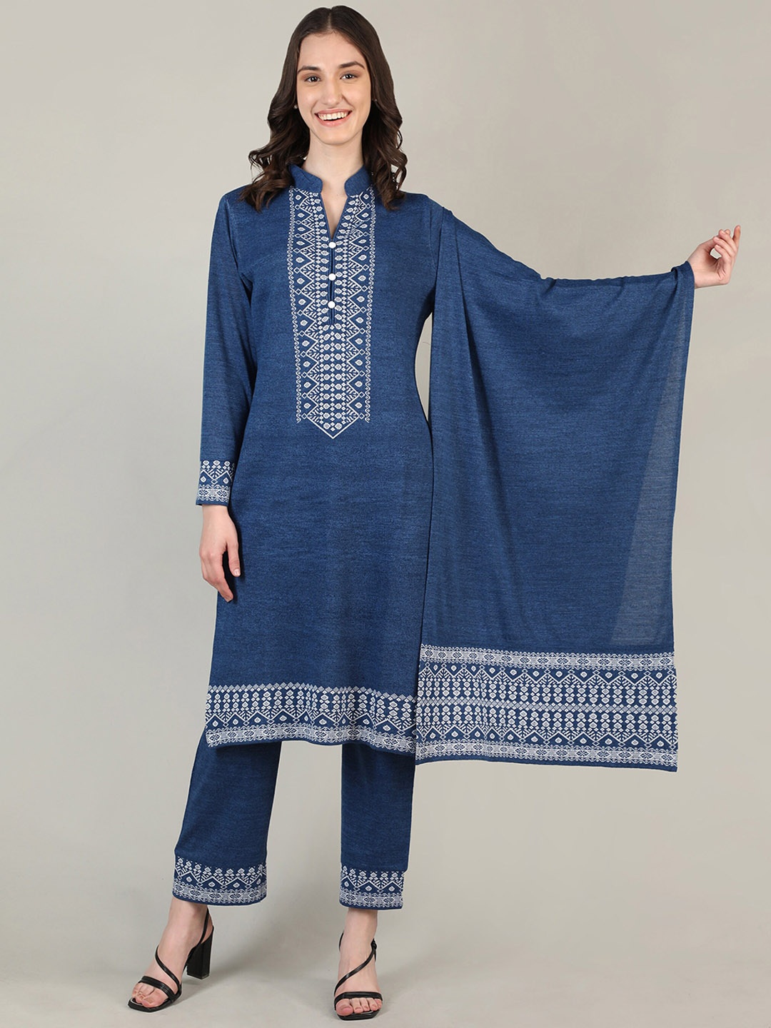

MIKHAD Women Blue Printed Kurta with Trousers