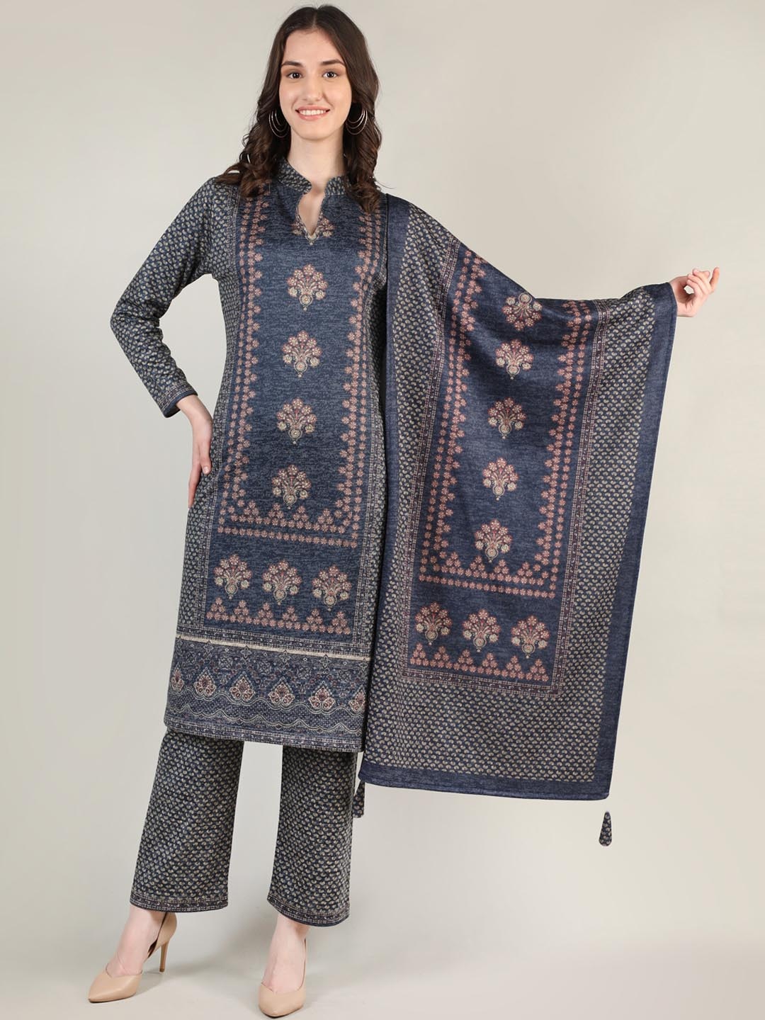 

MIKHAD Women Blue Ethnic Motifs Printed Kurta with Trousers