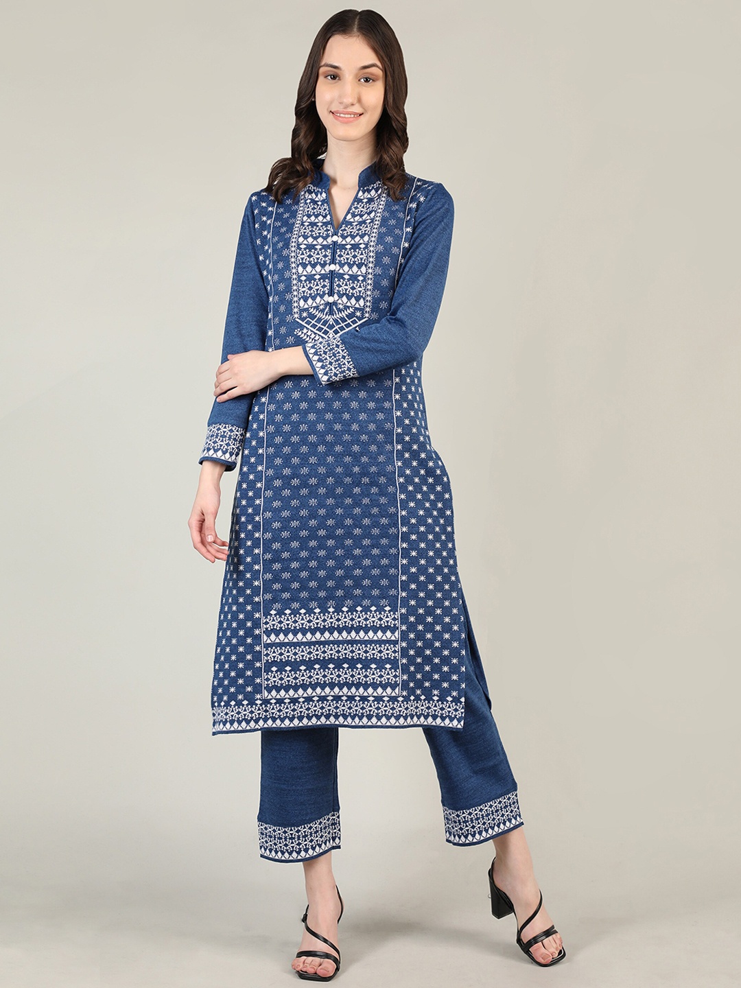 

MIKHAD Women Blue Printed Kurta with Trousers