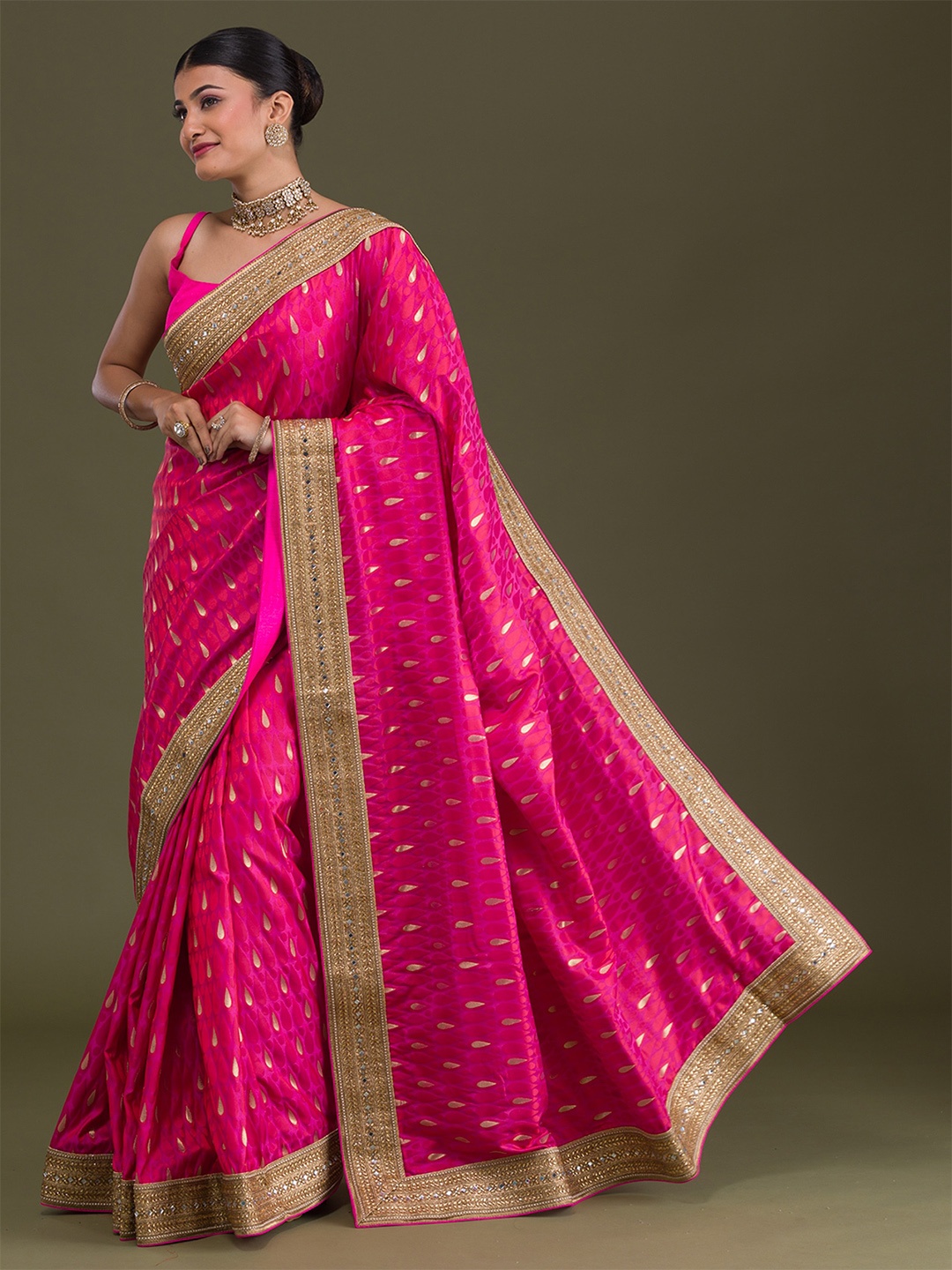 

Koskii Pink & Gold-Toned Woven Design Zari Art Silk Saree