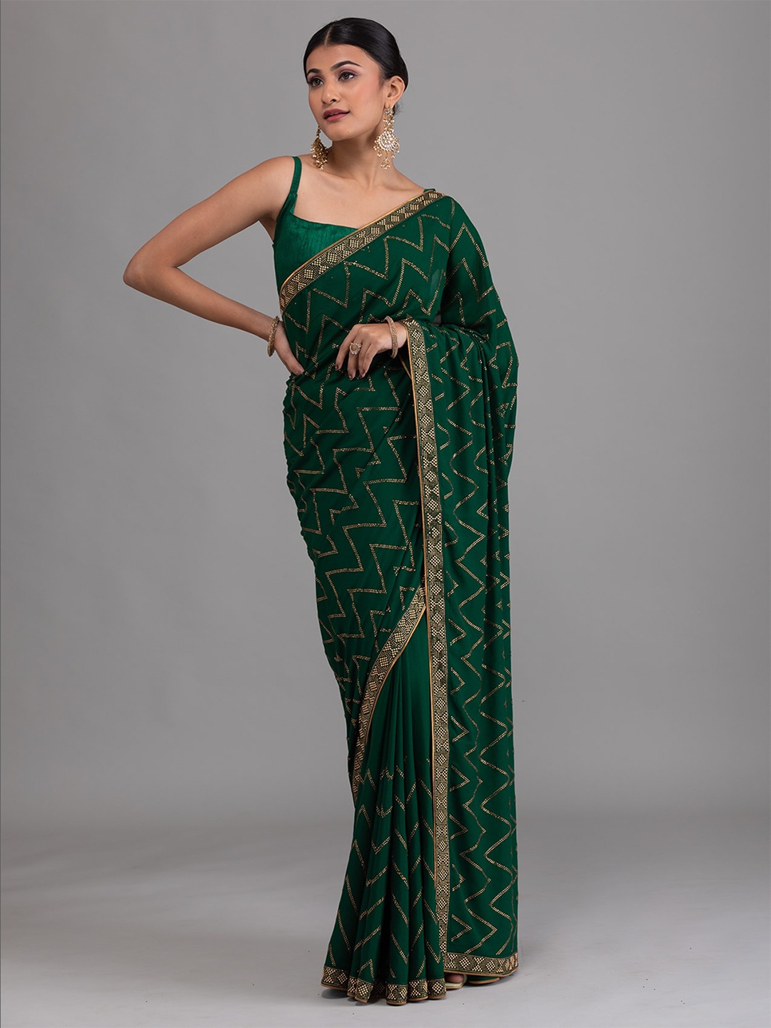 

Koskii Green & Gold-Toned Embellished Beads and Stones Saree