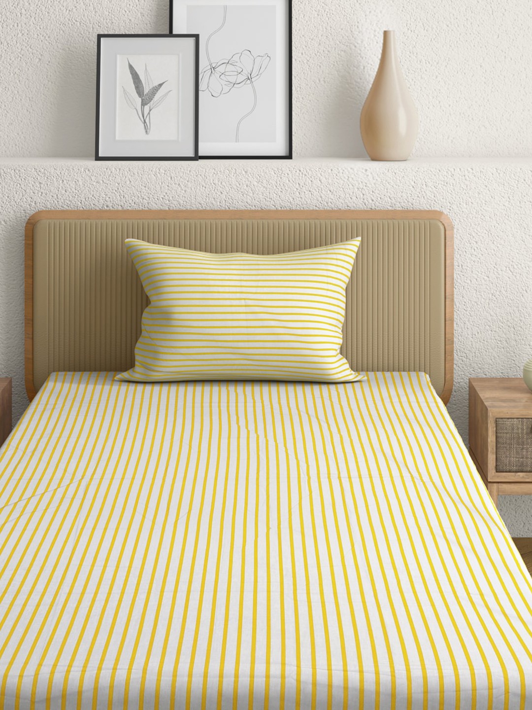 

Anaqa by Pantaloons White & Yellow Striped 144 TC Single Bedsheet with 1 Pillow Covers