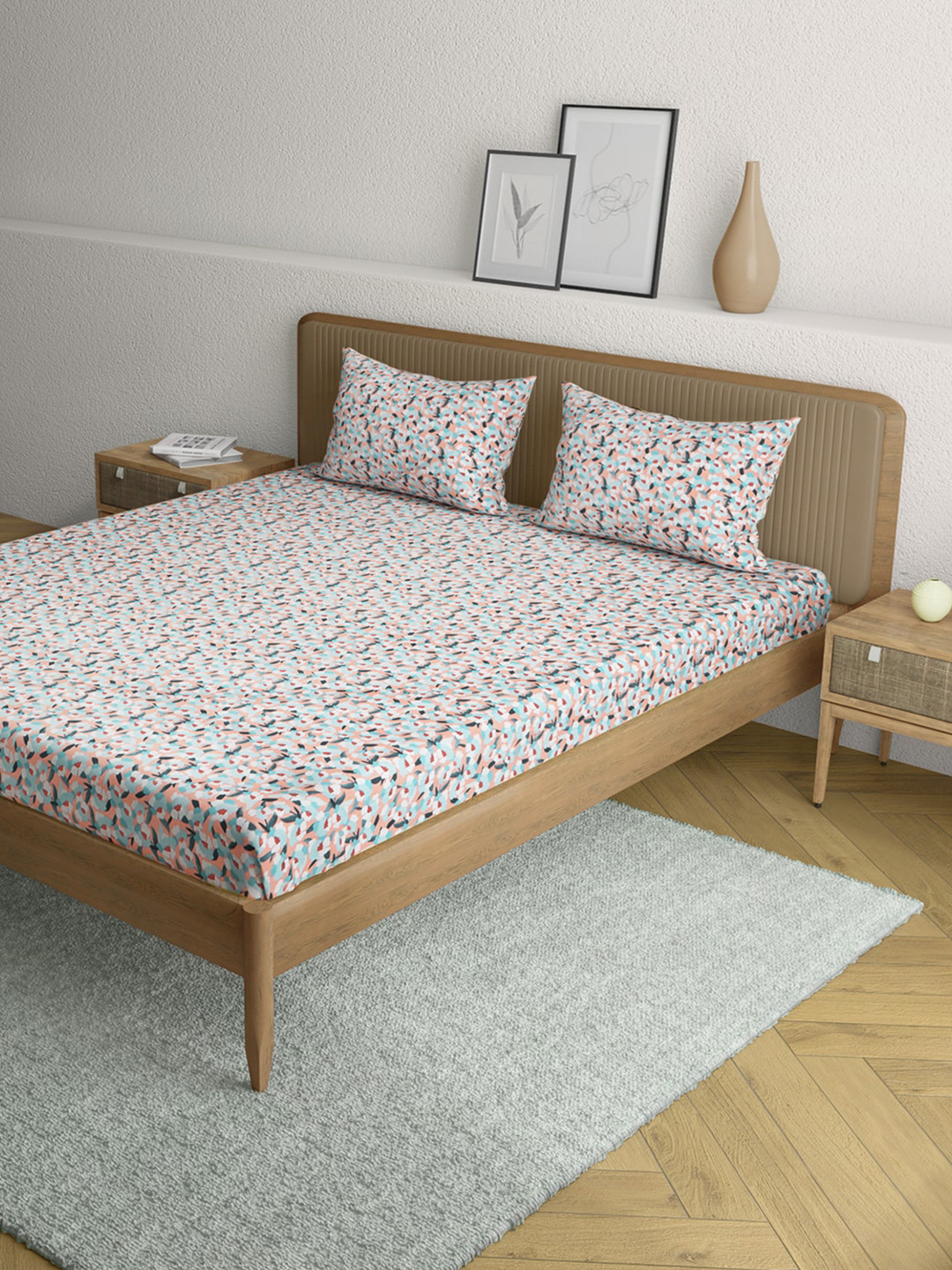 

Anaqa by Pantaloons Peach & Green Floral 144 TC Cotton King Bedsheet with 2 Pillow Covers