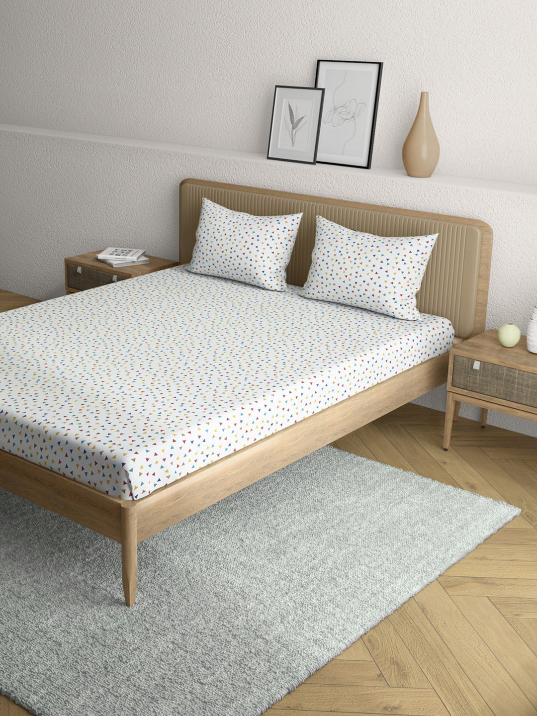 

Anaqa by Pantaloons Multicoloured & Blue Geometric 144 TC Queen Bedsheet with 2 Pillow Covers, Multi