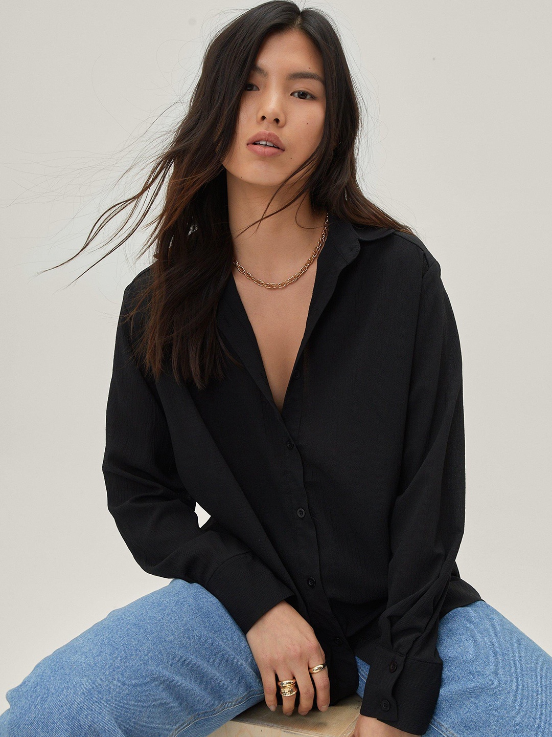 

NASTY GAL Women Black Solid Oversized Longline Casual Shirt