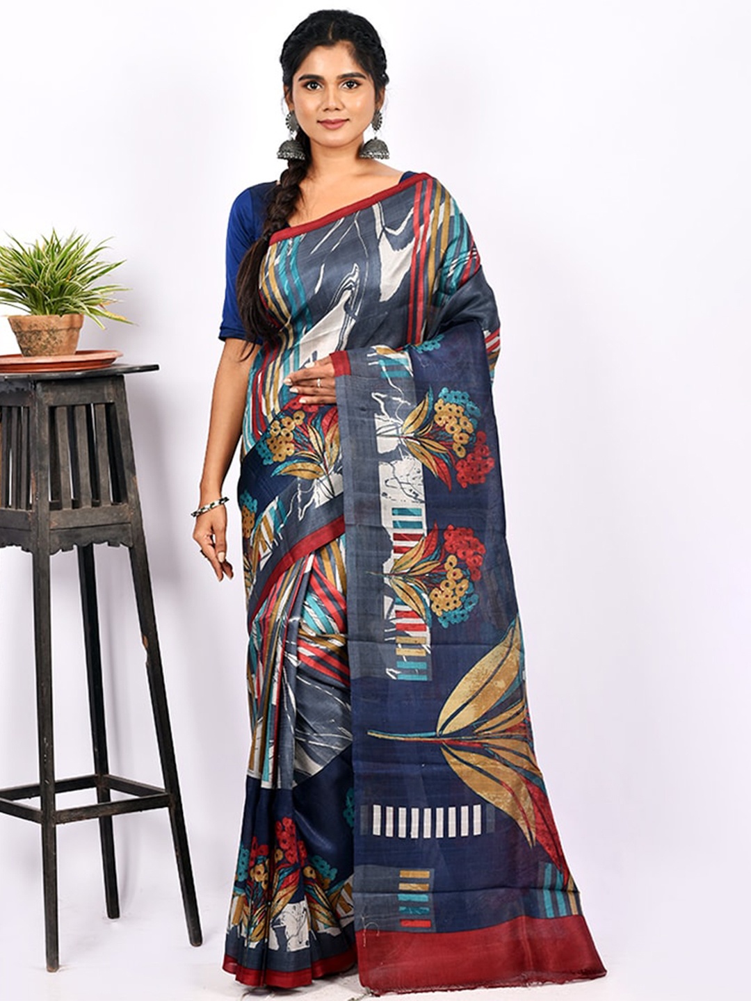 

AllSilks Blue & Red Floral Pure Silk Murshidabad Saree