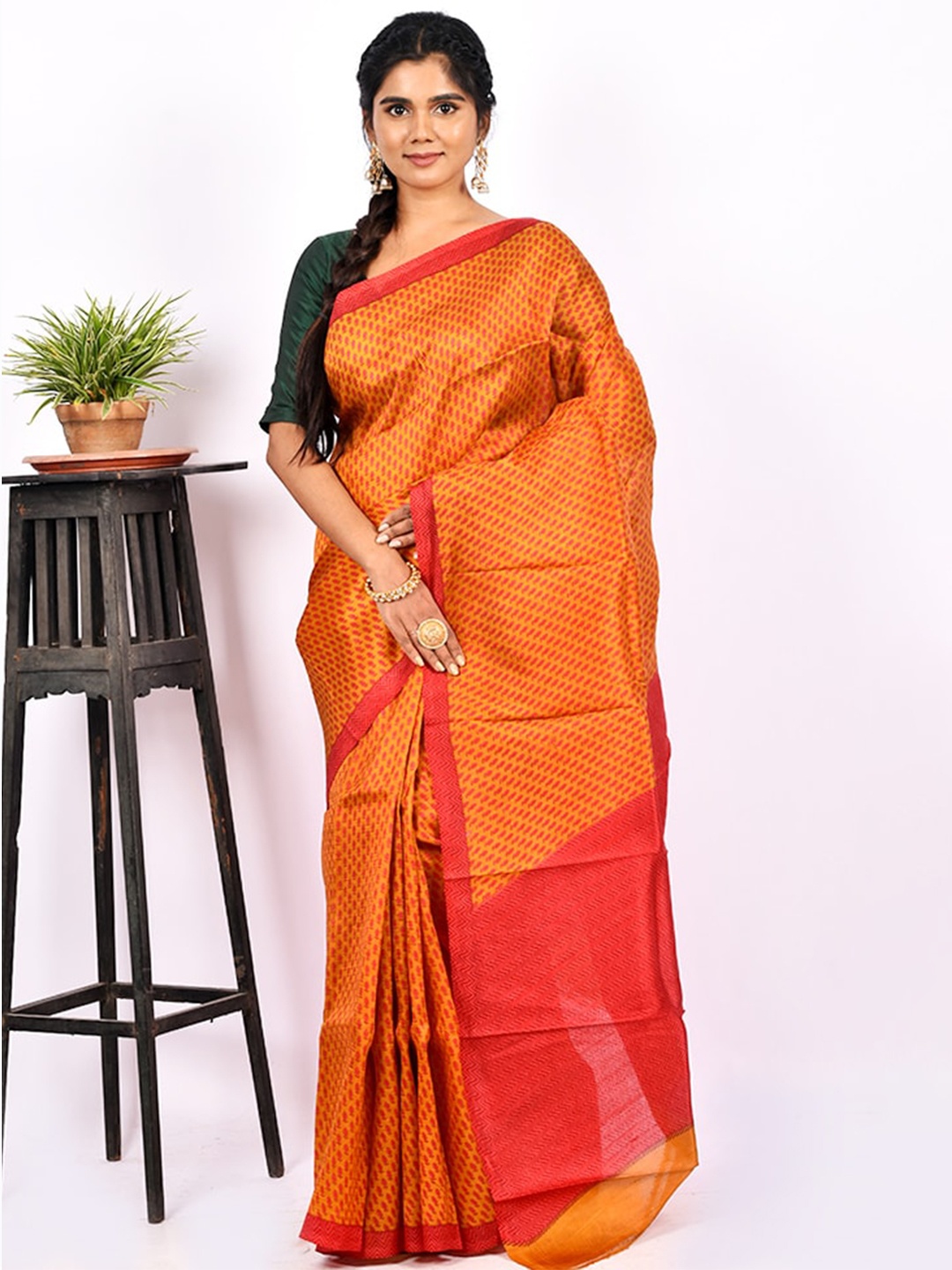 

AllSilks Orange & Red Ethnic Motifs Pure Silk Murshidabad Saree