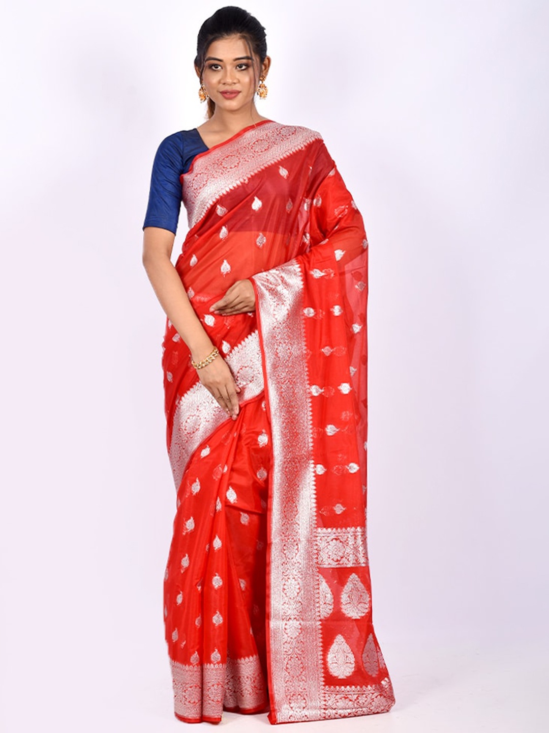 

AllSilks Red & Silver-Toned Ethnic Motifs Zari Saree