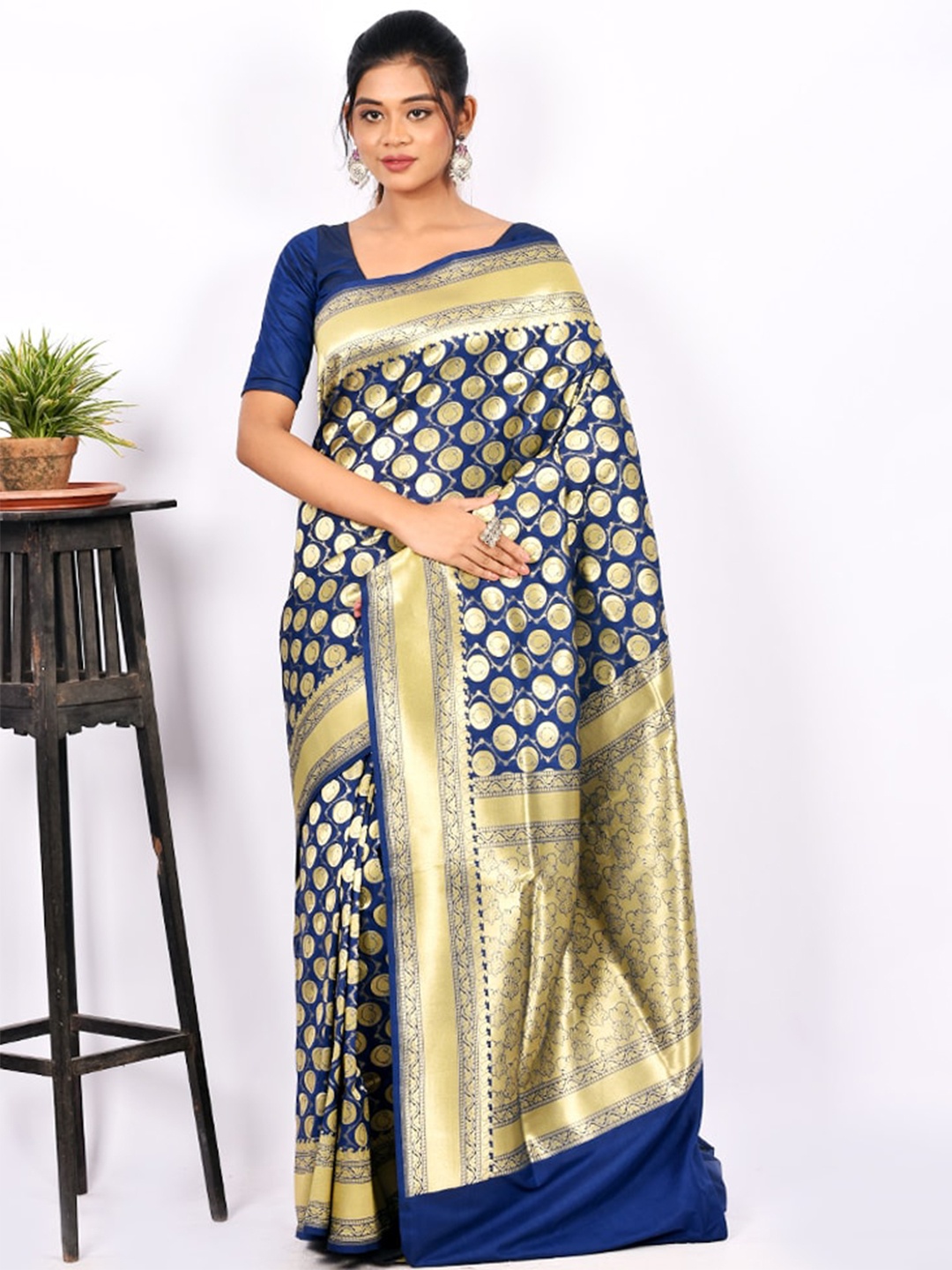 

AllSilks Navy Blue & Gold-Toned Woven Design Zari Silk Blend Uppada Saree