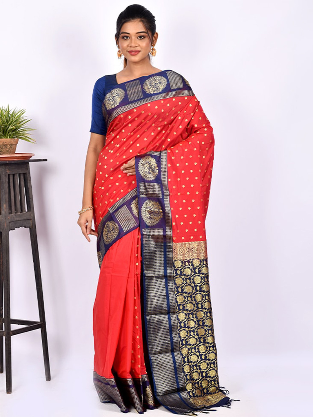 

AllSilks Red & Navy Blue Woven Design Zari Silk Blend Kanjeevaram Saree