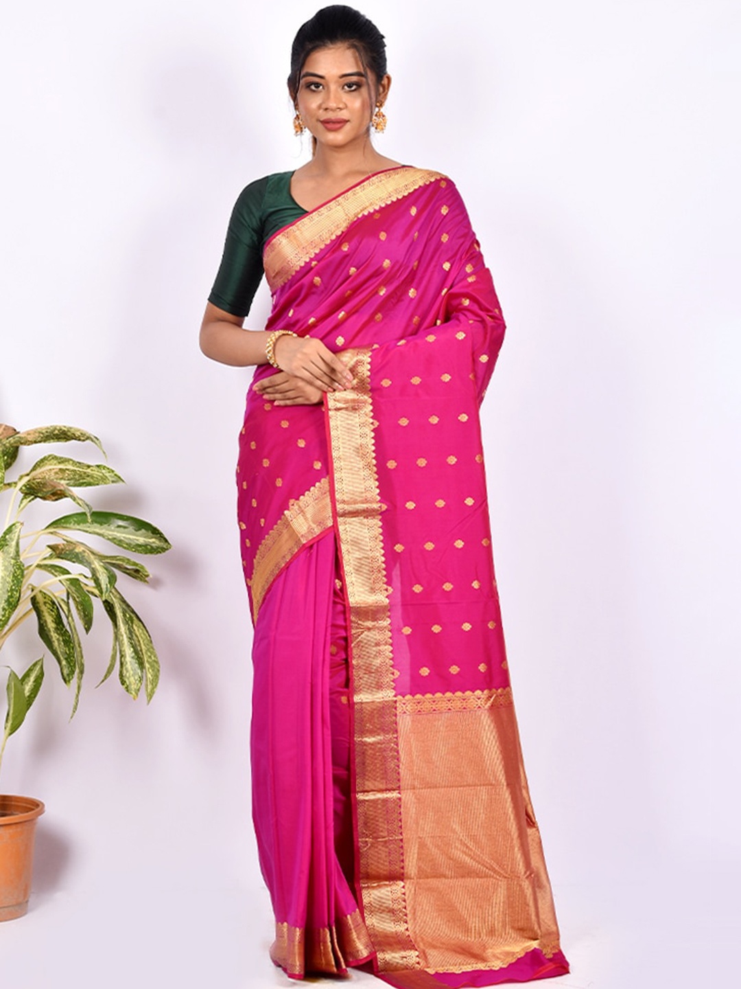 

AllSilks Pink & Gold-Toned Woven Design Silk Blend Kanjeevaram Zari Saree